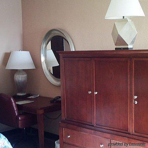 Sunlac Inn Lakota Room photo