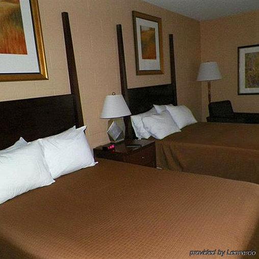 Sunlac Inn Lakota Room photo