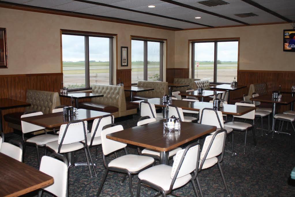 Sunlac Inn Lakota Exterior photo